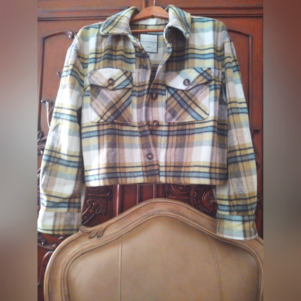 Bagatelle Plaid Cropped Jacket~ 🫒Olive-Green & Cream~ Size: L
